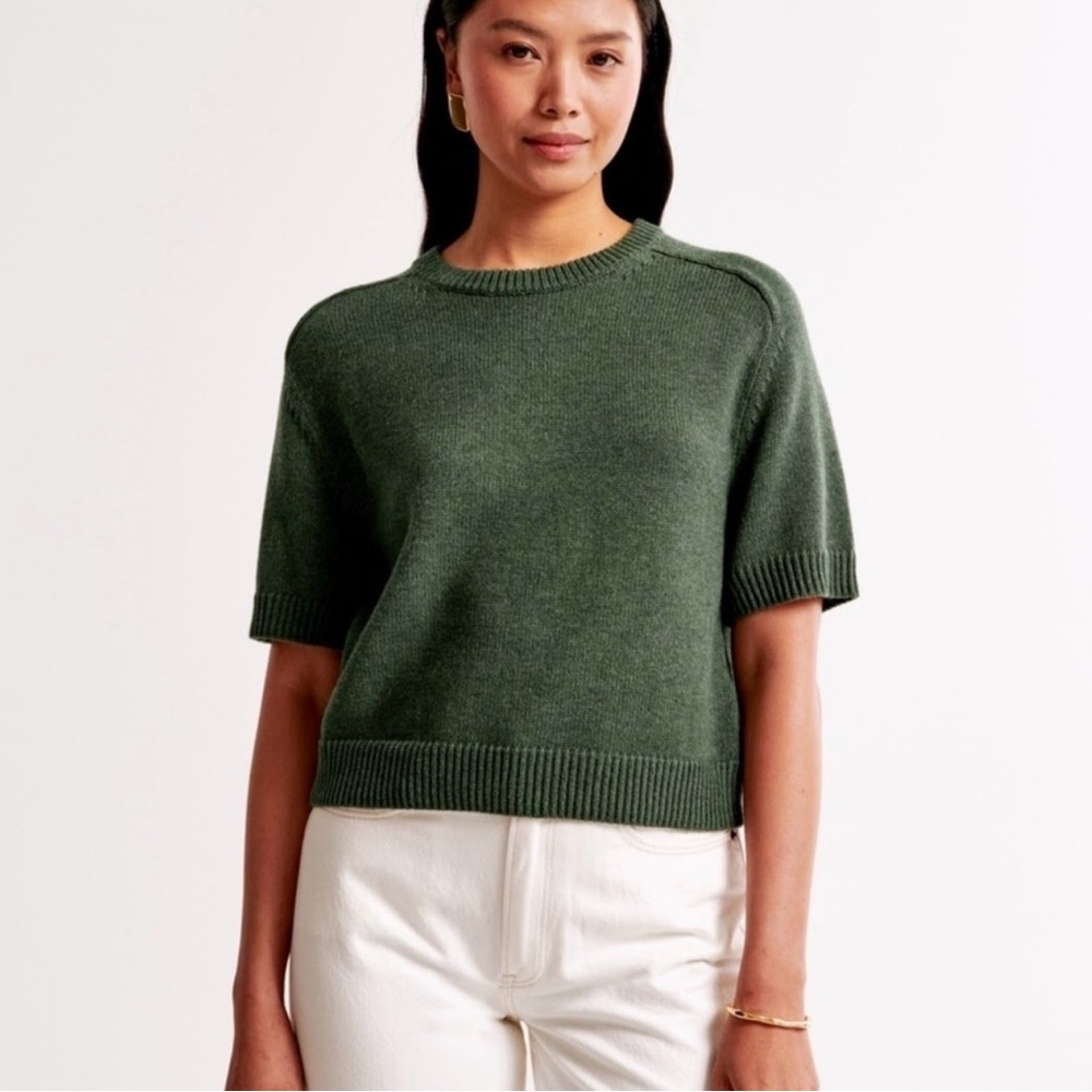 Abercrombie & Fitch Madeline Short Sleeved Sweater
